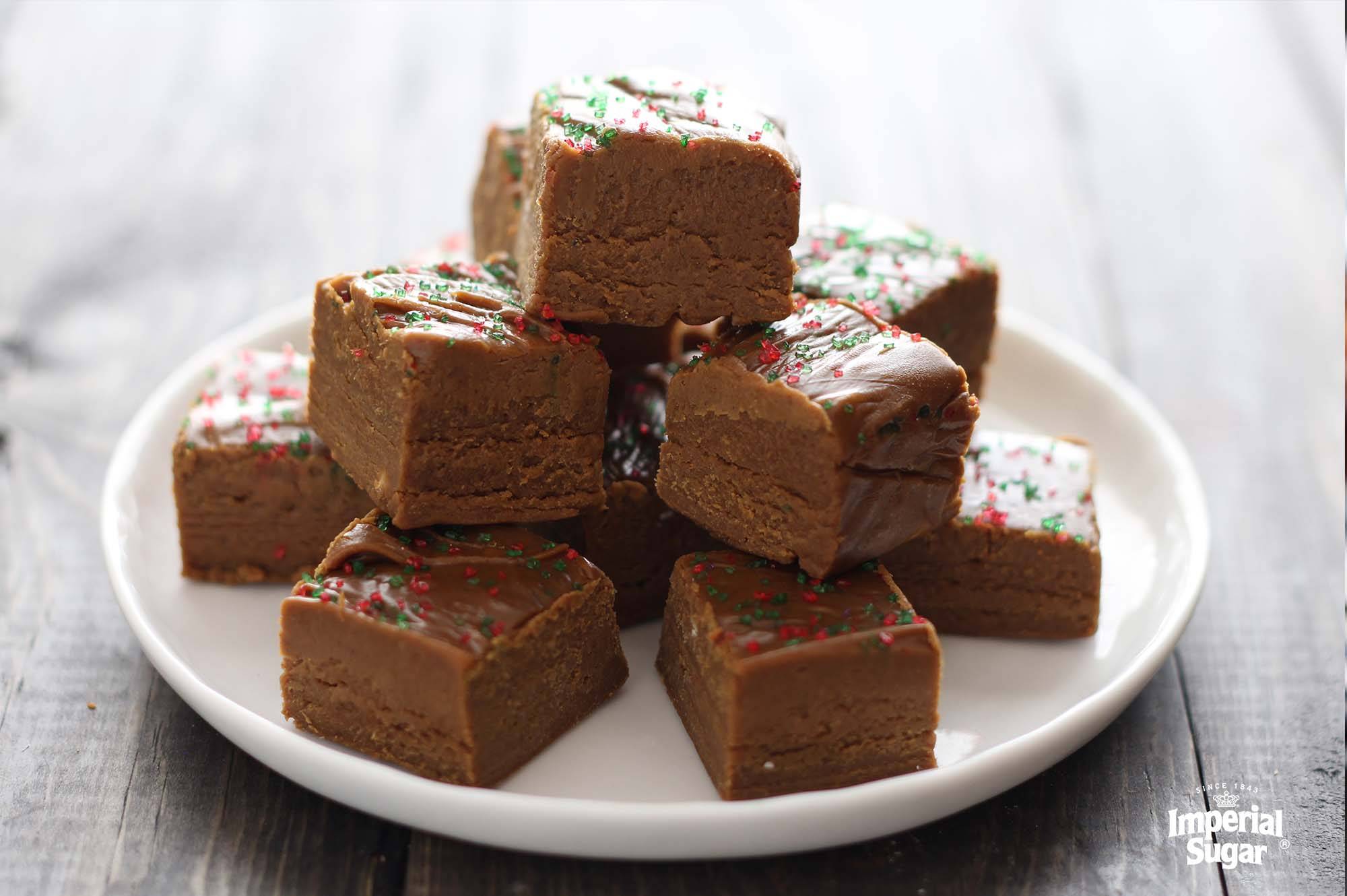 https://www.dixiecrystals.com/sites/default/files/recipe/Gingerbread-Fudge-imperial.jpg