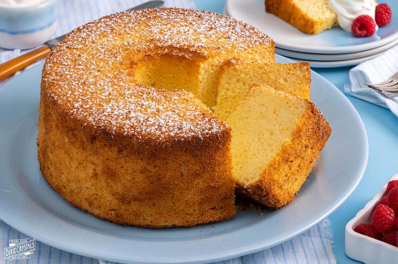 Easy Sponge Cake - Haniela's | Recipes, Cookie & Cake Decorating Tutorials