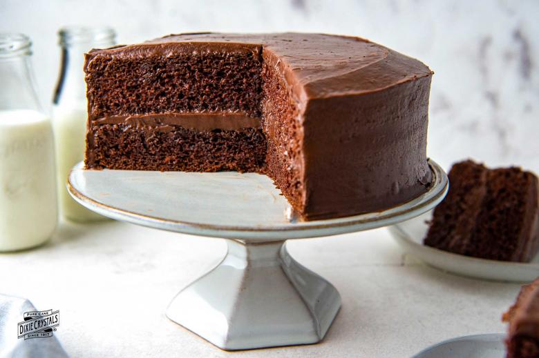 A Simple and Irresistible Red Devil's Cake Recipe - Bakingo Blog