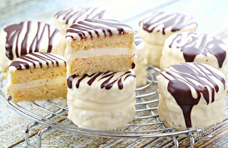 Zebra Cakes, Cosmic Brownies, Honey Buns, Oatmeal Creme Pies, and Swiss  Rolls (1 Box Each), 5 - Gerbes Super Markets