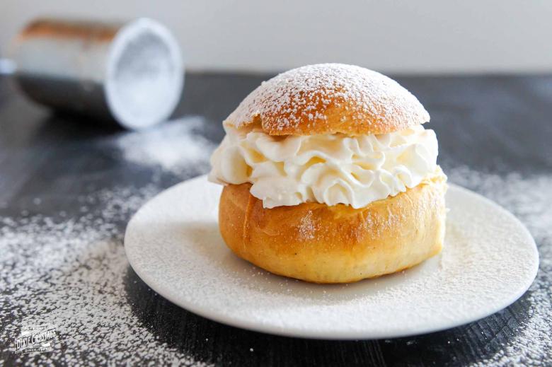 Swedish Semla (Semlor) Dixie 