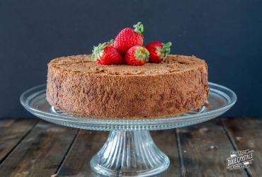 The Impossible Chocoflan Cake - Strawberry in the Desert