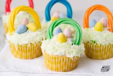 Easter Basket Cupcakes dixie