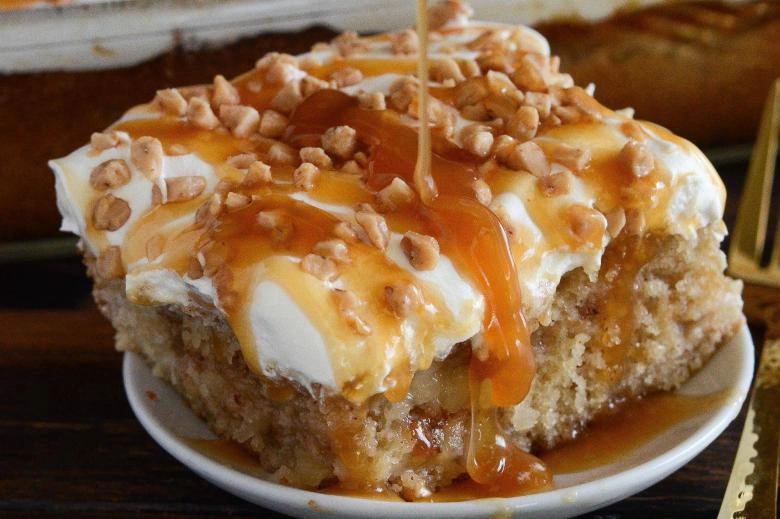 Caramel Apple Toffee Cake