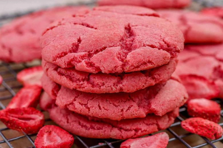 Strawberry Sugar Cookies