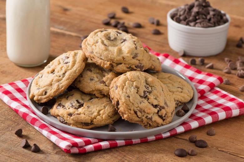 3 Chocolate Chip Cookies