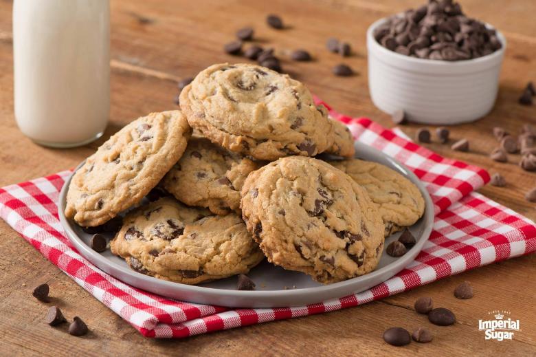 3 Chocolate Chip Cookies