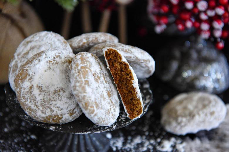 Pfeffernusse Cookies