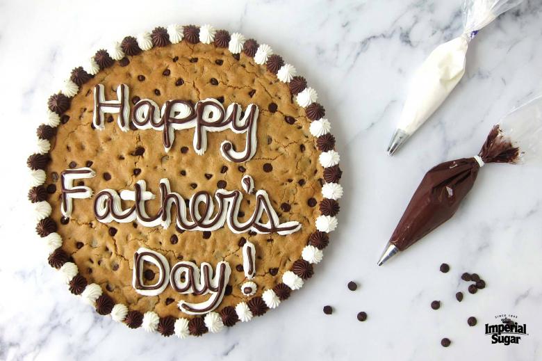 Chocolate Chip Cookie Cake - Dixie Crystals