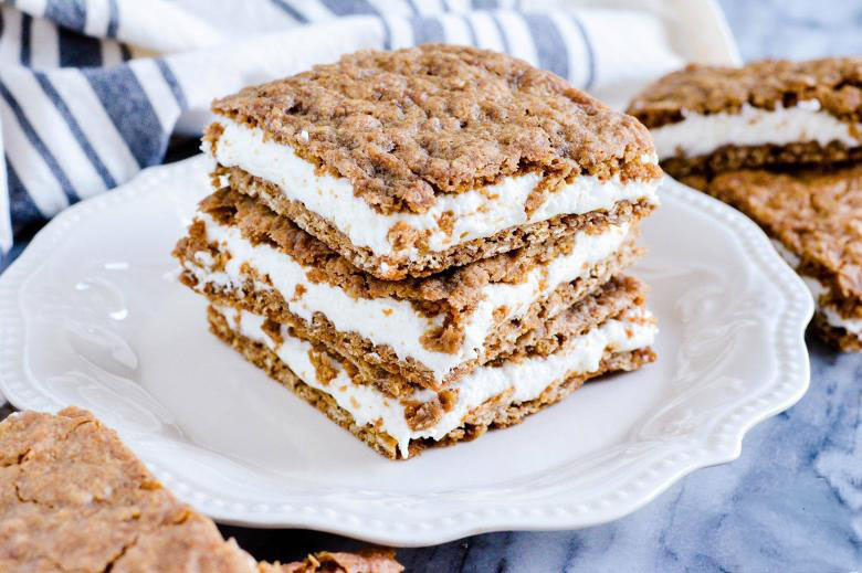 Oatmeal Cream Pie Cookie Bars