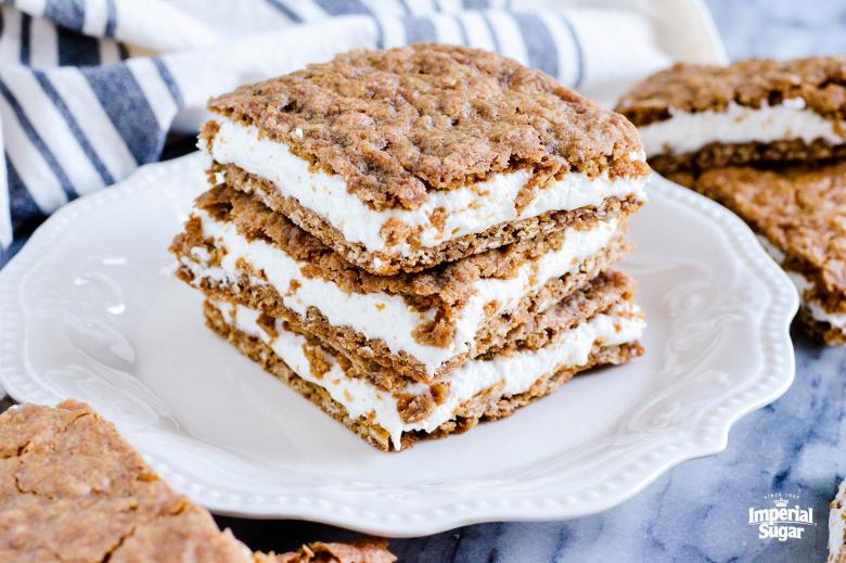 Oatmeal Cream Pie Cookie Bars