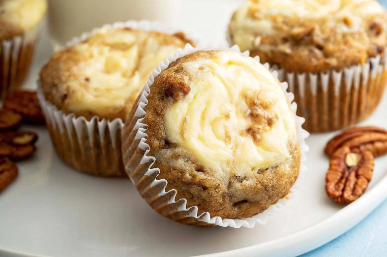 Banana Cream Cheese Muffins